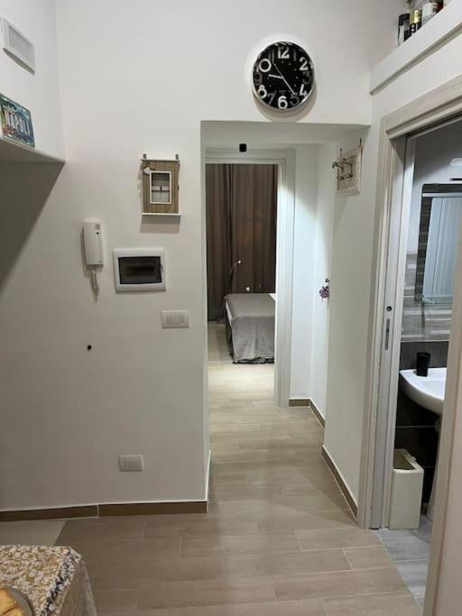 Casa Vacanza Al Centro Di Napoli A' Fenestrella Exterior foto